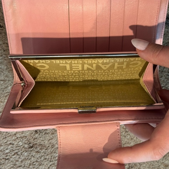 Beautiful vintage Chanel wallet - Picture 9 of 14